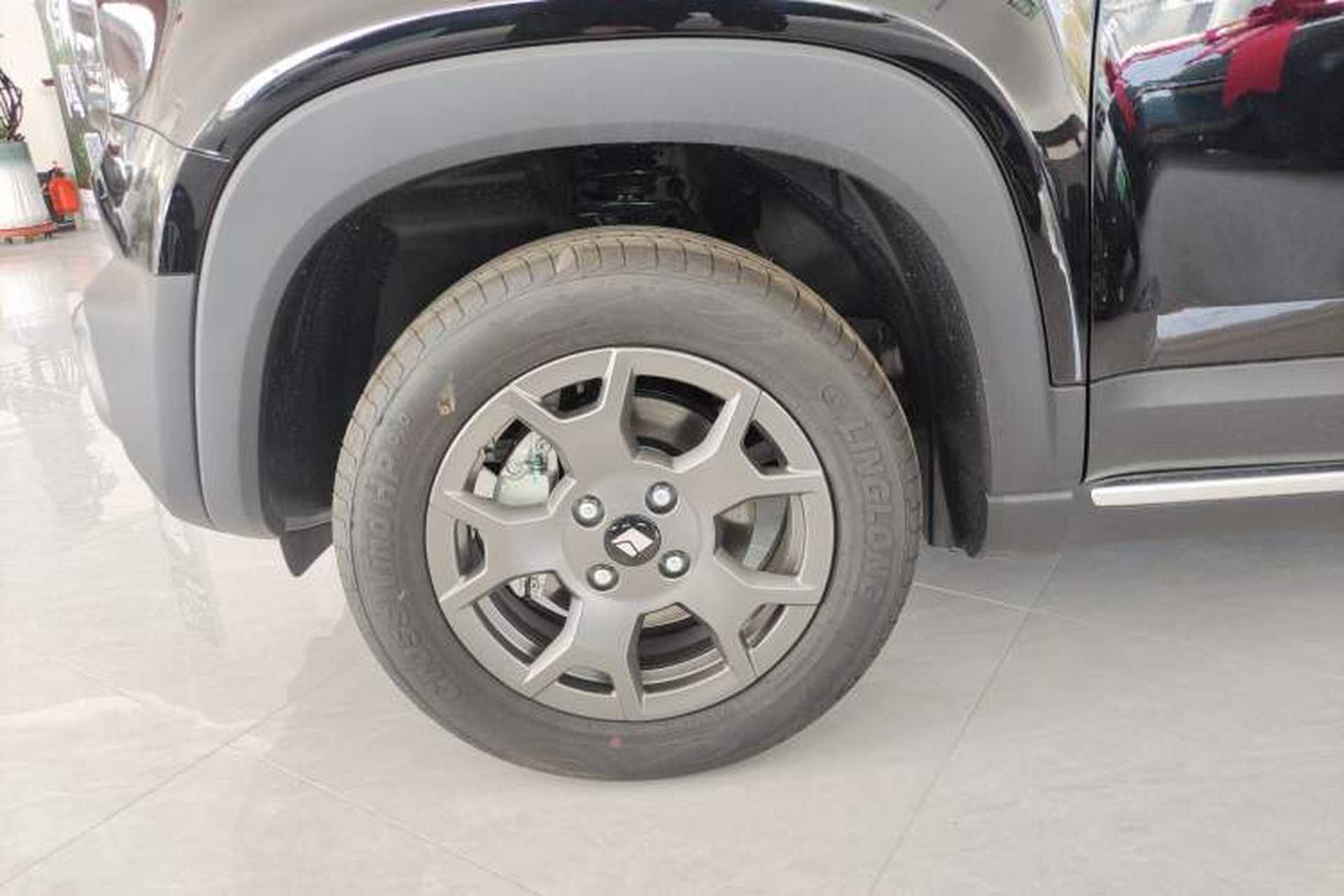 Used Baojun Spark EUV 2026 301km Flagship Edition Exterior 4