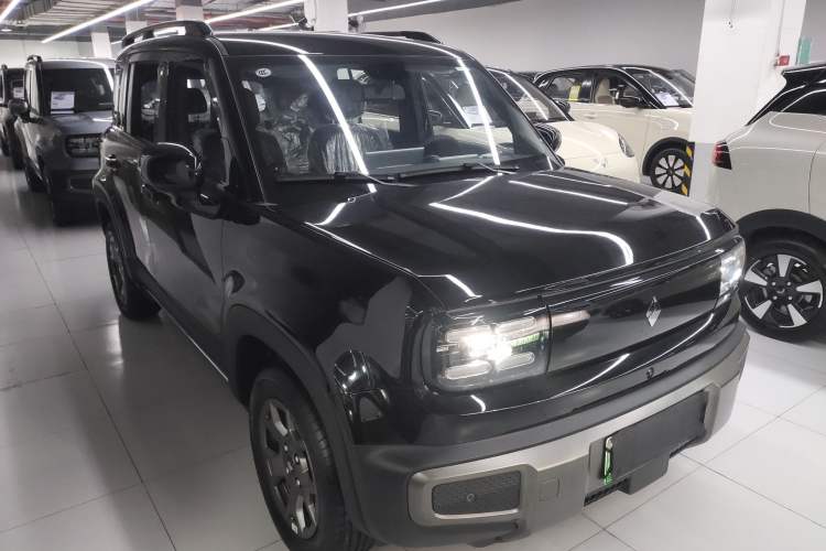 Used Baojun Spark EUV 2026 301km Flagship Edition Front Right 45 Deg