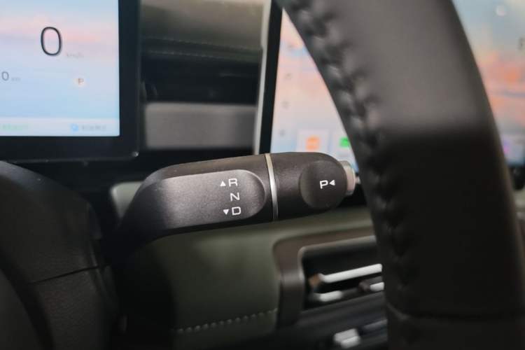 Used Baojun Spark EUV 2026 301km Flagship Edition Gear Lever