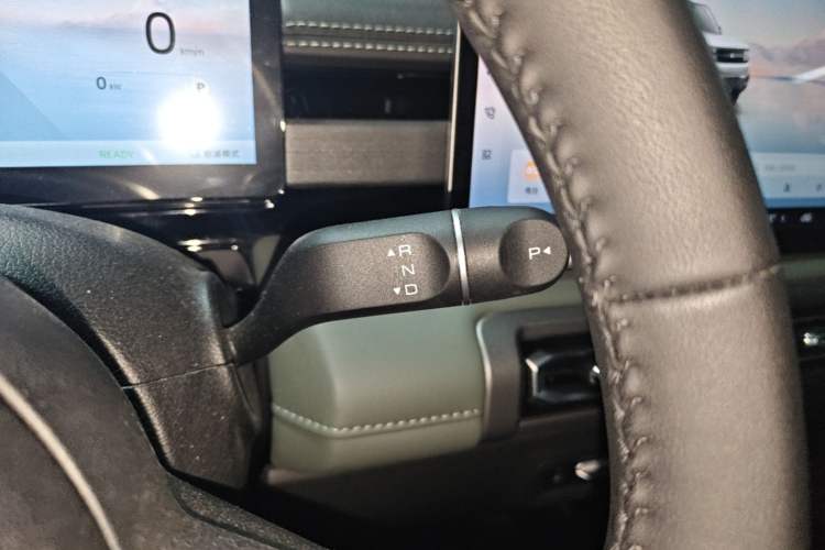 Used Baojun Spark EUV 2026 301km Flagship Edition Gear Lever