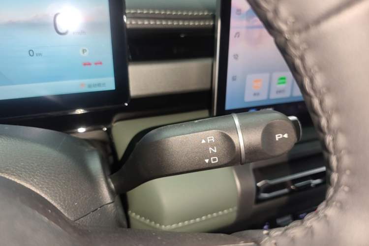 Used Baojun Spark EUV 2026 301km Flagship Edition Gear Lever