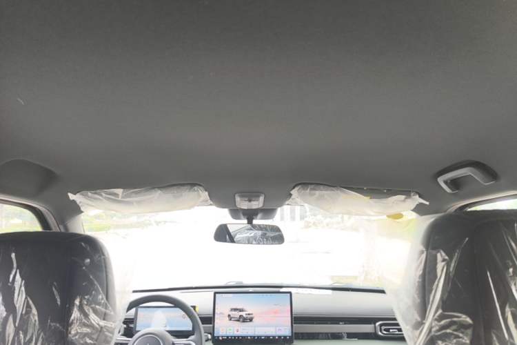 Used Baojun Spark EUV 2026 301km Flagship Edition Headliner