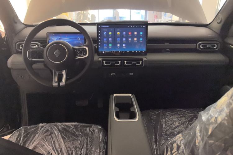 Used Baojun Spark EUV 2026 301km Flagship Edition Interior 1