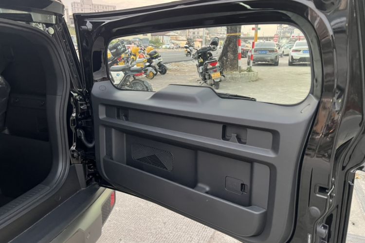 Used Baojun Spark EUV 2026 301km Flagship Edition Interior 10