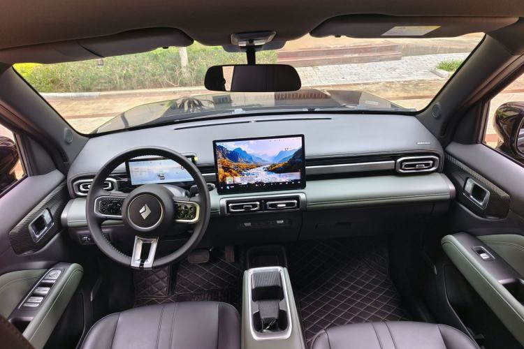 Used Baojun Spark EUV 2026 301km Flagship Edition Interior 2