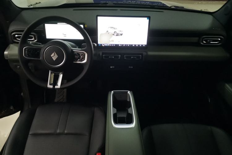 Used Baojun Spark EUV 2026 301km Flagship Edition Interior 2