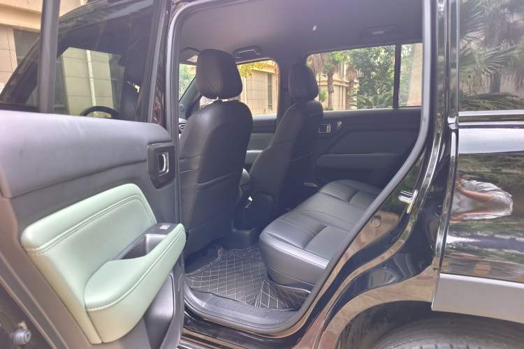 Used Baojun Spark EUV 2026 301km Flagship Edition Interior 3