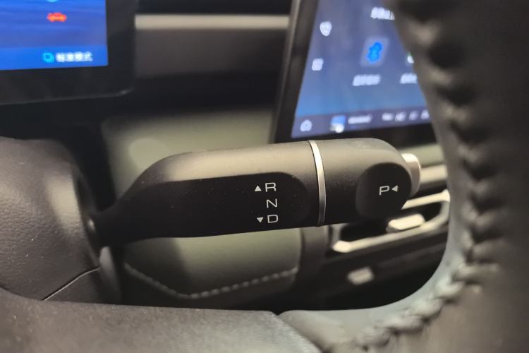 Used Baojun Spark EUV 2026 301km Flagship Edition Interior 4