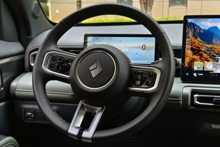 Used Baojun Spark EUV 2026 301km Flagship Edition Interior 7