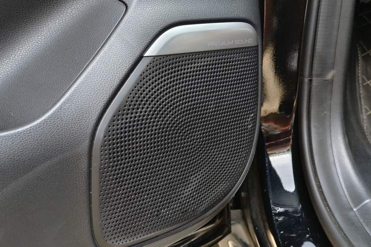 Used Baojun Spark EUV 2026 301km Flagship Edition Interior 9