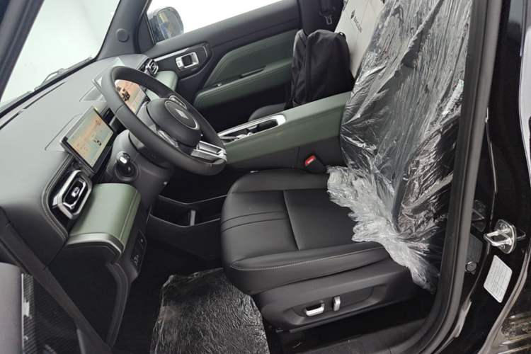 Used Baojun Spark EUV 2026 301km Flagship Edition Left Front Seat