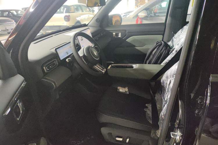 Used Baojun Spark EUV 2026 301km Flagship Edition Left Front Seat