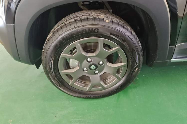 Used Baojun Spark EUV 2026 301km Flagship Edition Left Front Wheel Hub