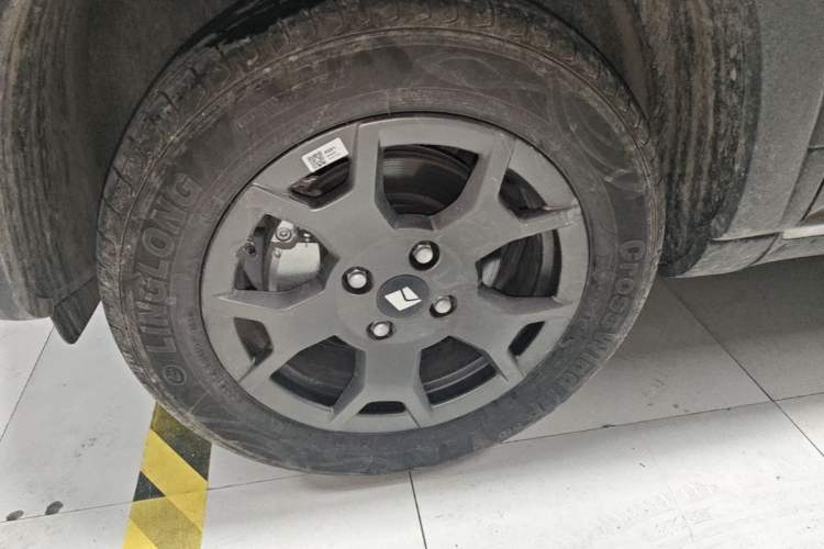 Used Baojun Spark EUV 2026 301km Flagship Edition Left Front Wheel Hub