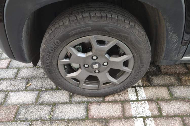 Used Baojun Spark EUV 2026 301km Flagship Edition Left Front Wheel Hub