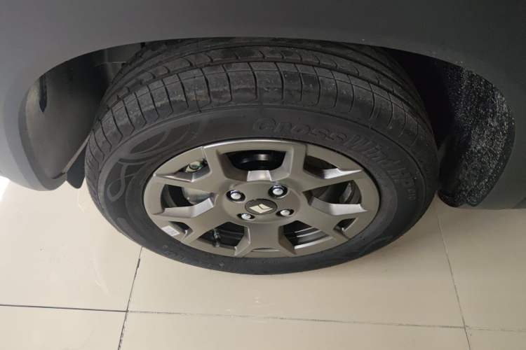 Used Baojun Spark EUV 2026 301km Flagship Edition Left Front Wheel Hub
