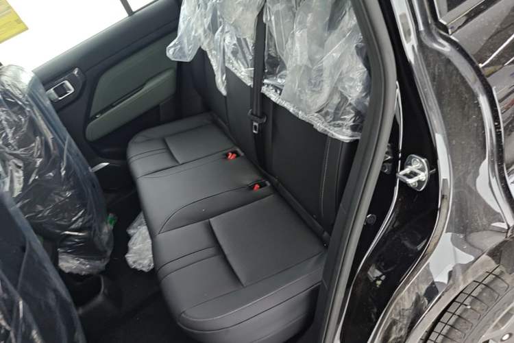 Used Baojun Spark EUV 2026 301km Flagship Edition Left Rear Seat