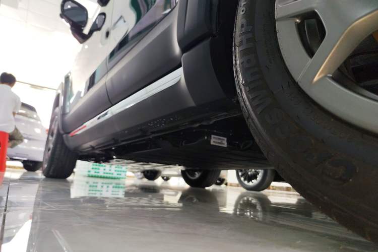 Used Baojun Spark EUV 2026 301km Flagship Edition Left Side Sill