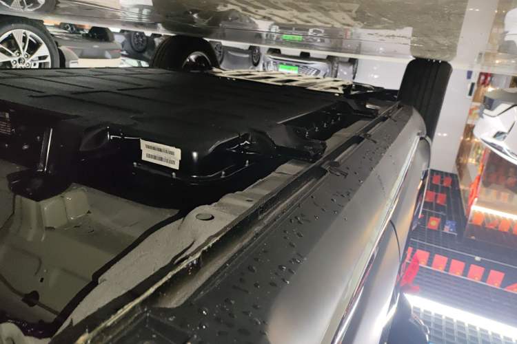 Used Baojun Spark EUV 2026 301km Flagship Edition Left Side Sill