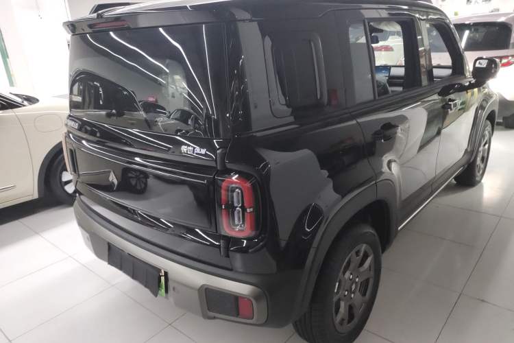 Used Baojun Spark EUV 2026 301km Flagship Edition Rear Right 45 Deg