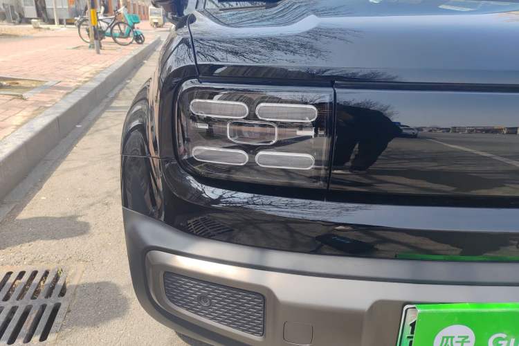 Used Baojun Spark EUV 2026 301km Flagship Edition Right Front Headlight