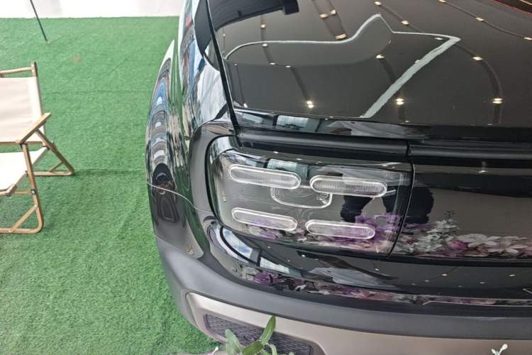 Used Baojun Spark EUV 2026 Model 301km Coffee Entrepreneur Edition Right Front Headlight