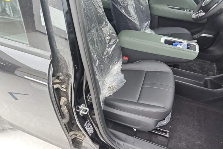 Used Baojun Spark EUV 2026 301km Flagship Edition Right Front Seat