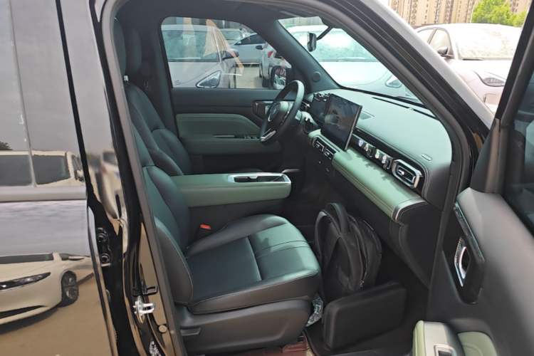 Used Baojun Spark EUV 2026 301km Flagship Edition Right Front Seat