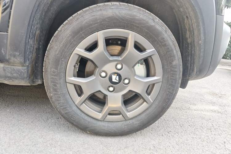 Used Baojun Spark EUV 2026 301km Flagship Edition Right Front Wheel Hub