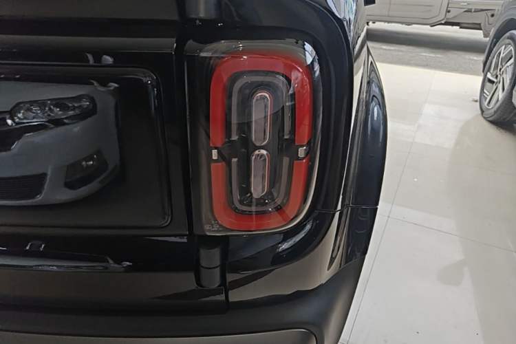 Used Baojun Spark EUV 2026 301km Flagship Edition Right Rear Taillight
