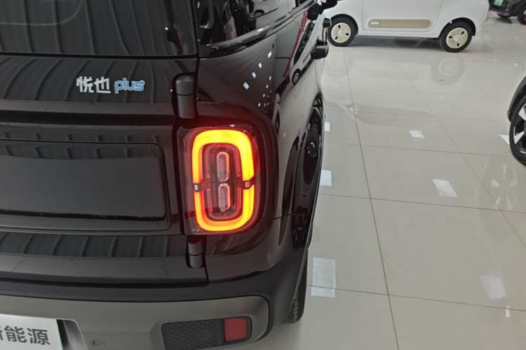 Used Baojun Spark EUV 2026 301km Flagship Edition Right Rear Taillight