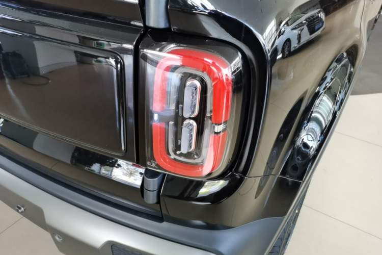 Used Baojun Spark EUV 2026 301km Flagship Edition Right Rear Taillight