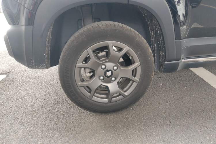 Used Baojun Spark EUV 2026 301km Flagship Edition Right Rear Wheel Hub