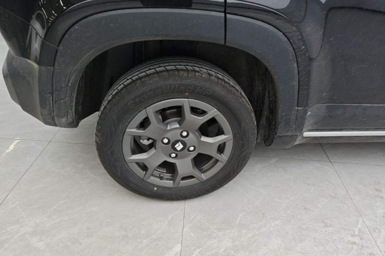 Used Baojun Spark EUV 2026 301km Flagship Edition Right Rear Wheel Hub