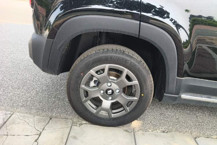Used Baojun Spark EUV 2026 301km Flagship Edition Right Rear Wheel Hub
