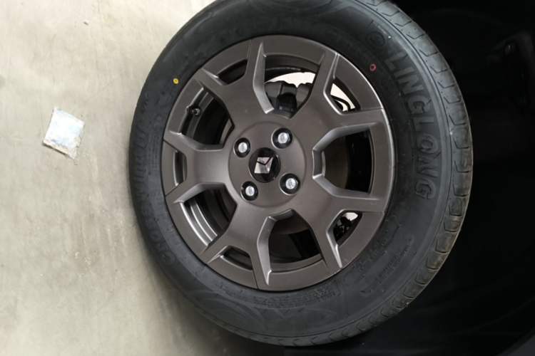 Used Baojun Spark EUV 2026 301km Flagship Edition Right Rear Wheel Hub
