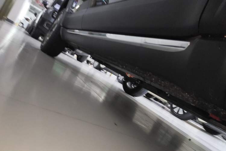 Used Baojun Spark EUV 2026 301km Flagship Edition Right Side Sill