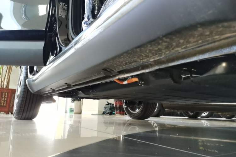 Used Baojun Spark EUV 2026 301km Flagship Edition Right Side Sill