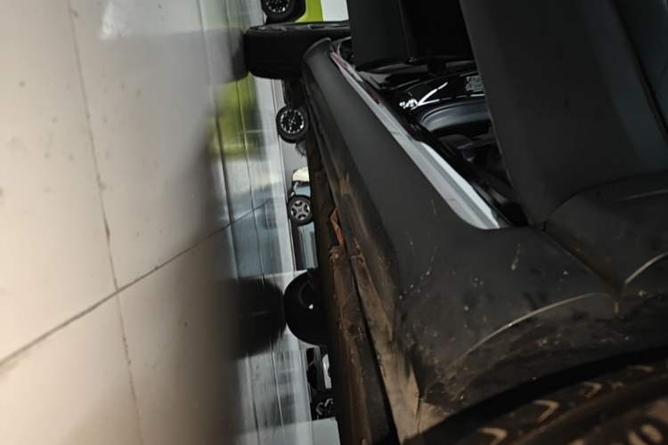 Used Baojun Spark EUV 2026 Model 401km Flagship Edition Right Side Sill