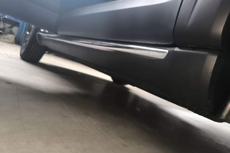 Used Baojun Spark EUV 2026 301km Flagship Edition Right Side Sill