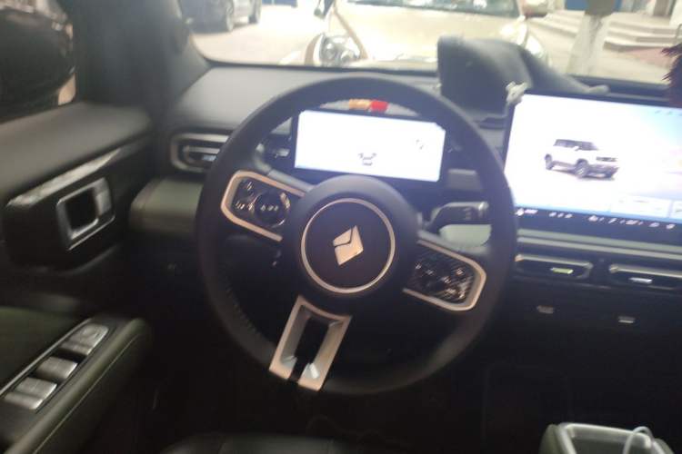 Used Baojun Spark EUV 2026 301km Flagship Edition Steering Wheel