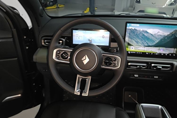 Used Baojun Spark EUV 2026 Model 401km Flagship Edition Steering Wheel