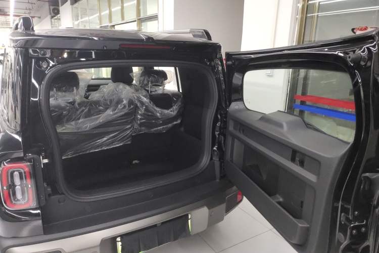 Used Baojun Spark EUV 2026 301km Flagship Edition Trunk