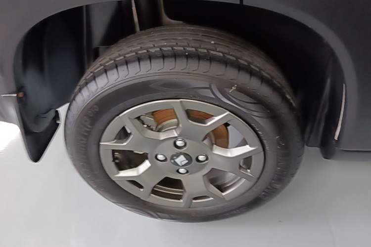 Used Baojun Spark EUV 2026 301km Flagship Edition Exterior 5