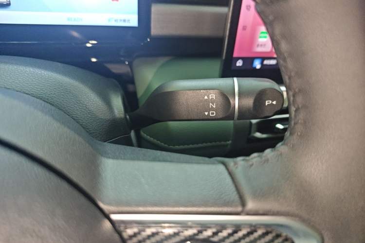 Used Baojun Spark EUV 2026 301km Flagship Edition Gear Lever