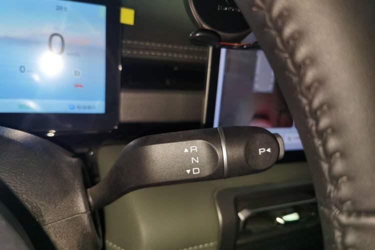 Used Baojun Spark EUV 2026 301km Flagship Edition Gear Lever