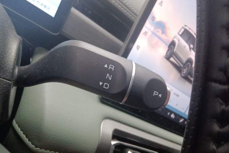 Used Baojun Spark EUV 2026 301km Flagship Edition Gear Lever