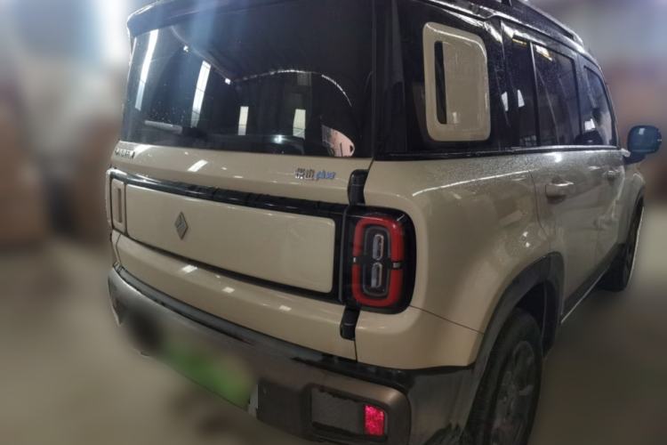 Used Baojun Spark EUV 2026 301km Flagship Edition Rear Right 45 Deg