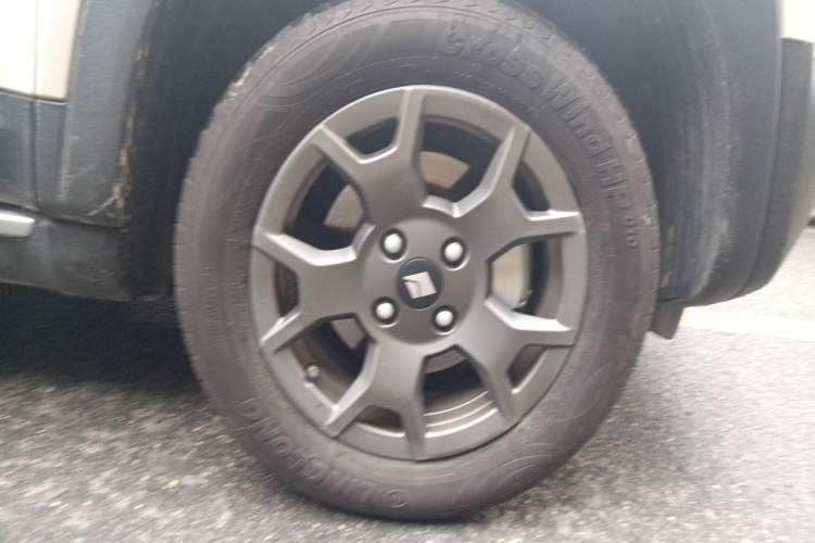 Used Baojun Spark EUV 2026 301km Flagship Edition Right Front Wheel Hub