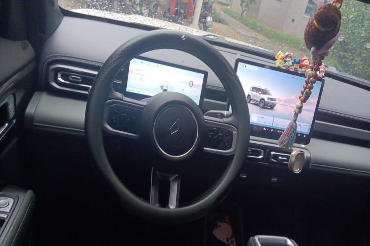 Used Baojun Spark EUV 2026 301km Flagship Edition Steering Wheel